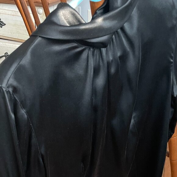 Black silk blouse, timeless - Picture 6 of 14